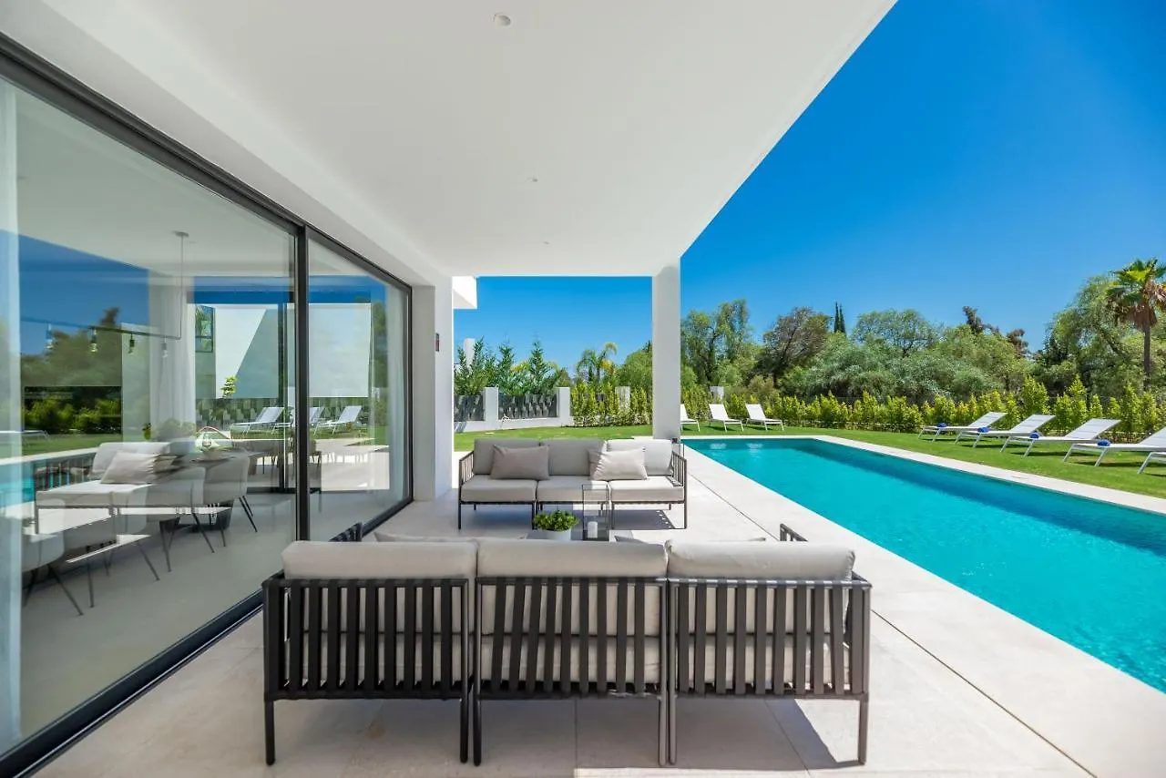 Villa Monte Halcones: Marbella Getaway with Private Pool and Golf Valley Views Benahavis