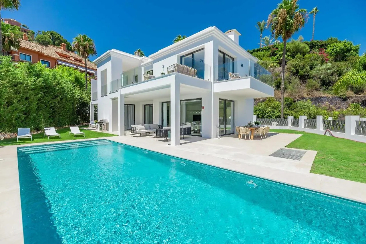 Villa Monte Halcones: Marbella Getaway with Private Pool and Golf Valley Views Benahavis Spain
