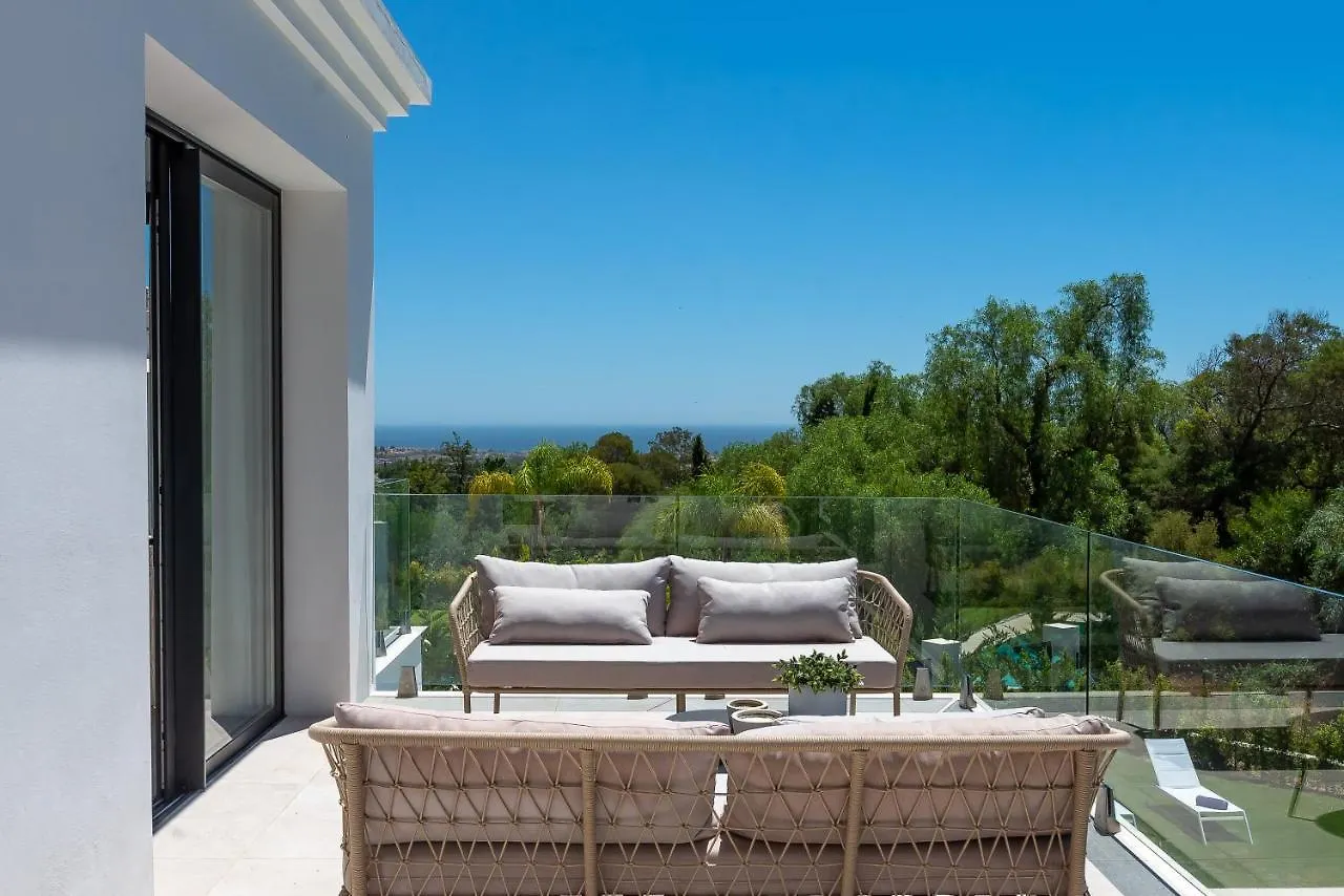 Villa Monte Halcones: Marbella Getaway with Private Pool and Golf Valley Views Benahavis Spain