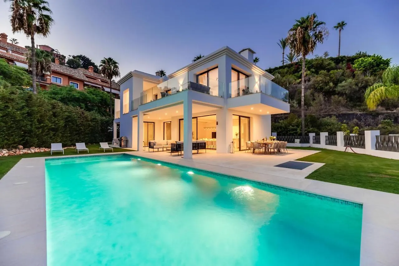 Villa Monte Halcones: Marbella Getaway with Private Pool and Golf Valley Views Benahavis Spain