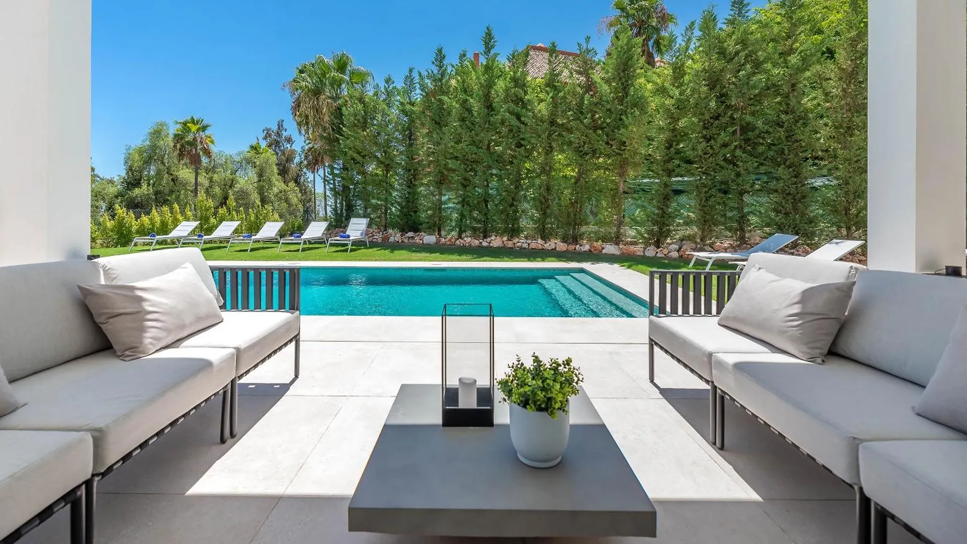 Villa Monte Halcones: Marbella Getaway with Private Pool and Golf Valley Views Benahavis